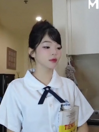 恋父女儿pk痴汉老爸第一次给爸爸 麻豆传媒 m-198