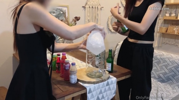 绿帽换妻淫趴网黄【pittyswg】男交女交3P4P各种交配淫乱8