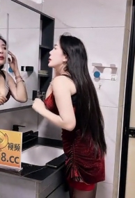 骚逼人妻苦逼老公忙加班人妻偷情爱吃精 青青草